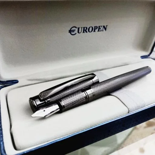 تصویر محصول خودنویس خطاطی فلزی سرکج  یوروپن استارک/ قابدار